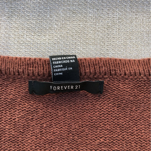 Forever 21 Cropped Cardigan Long Sleeve V-Neck Button Down Argyle Brown Size XS - Picture 3 of 12